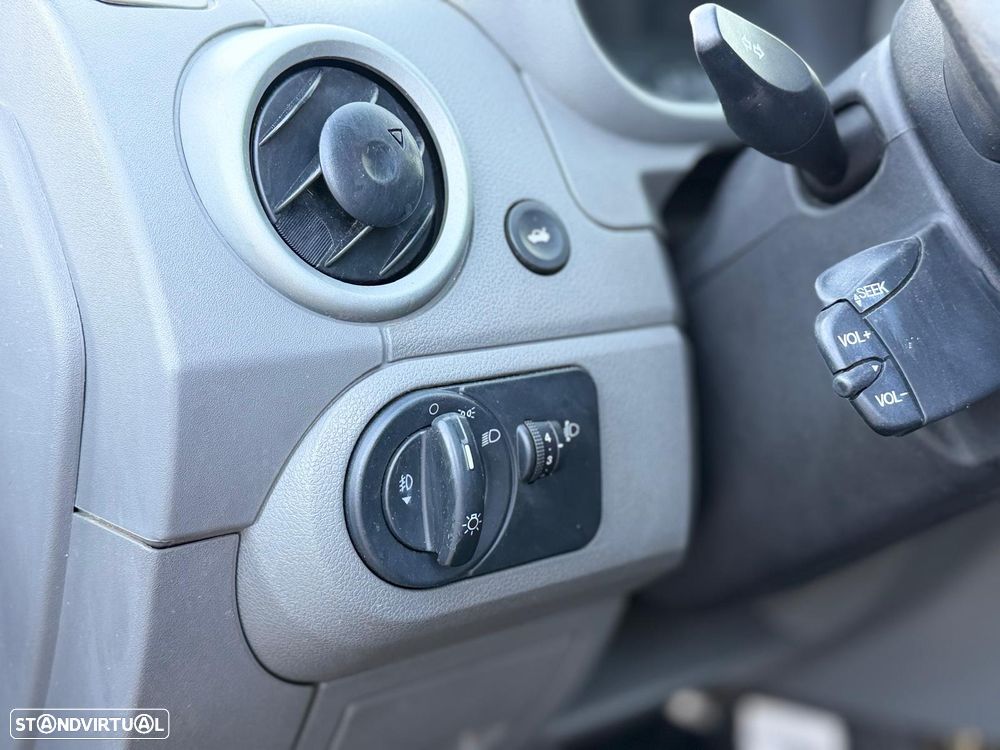 Ford Fusion 1.4 Trend - 19