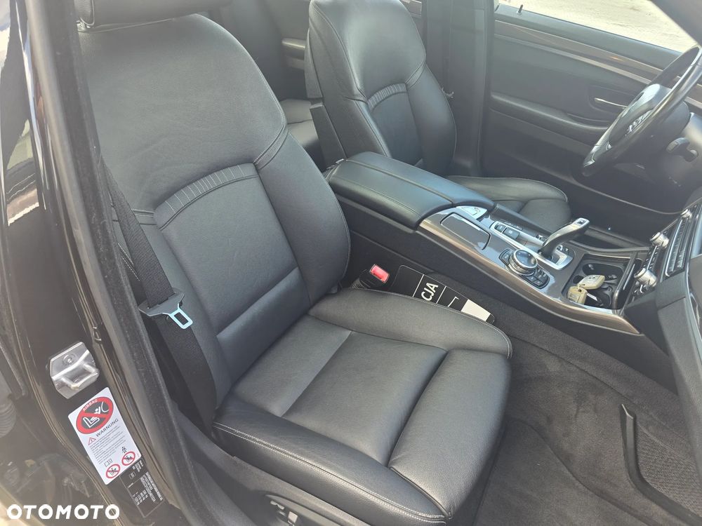 BMW Seria 5 525d xDrive Modern Line - 22