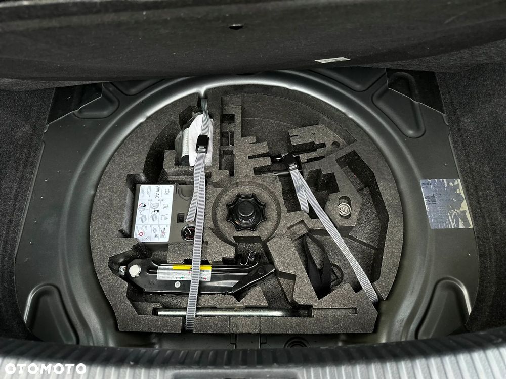 Volkswagen Scirocco 2.0 GTS (BlueMotion Technology) DSG - 24