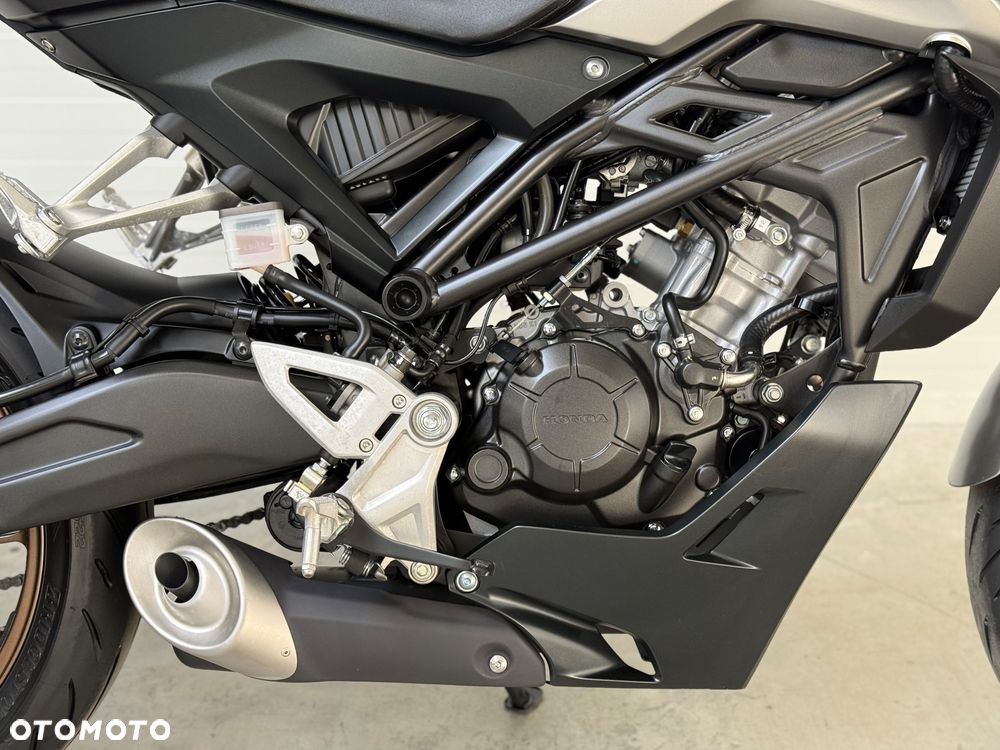 Honda CB - 13