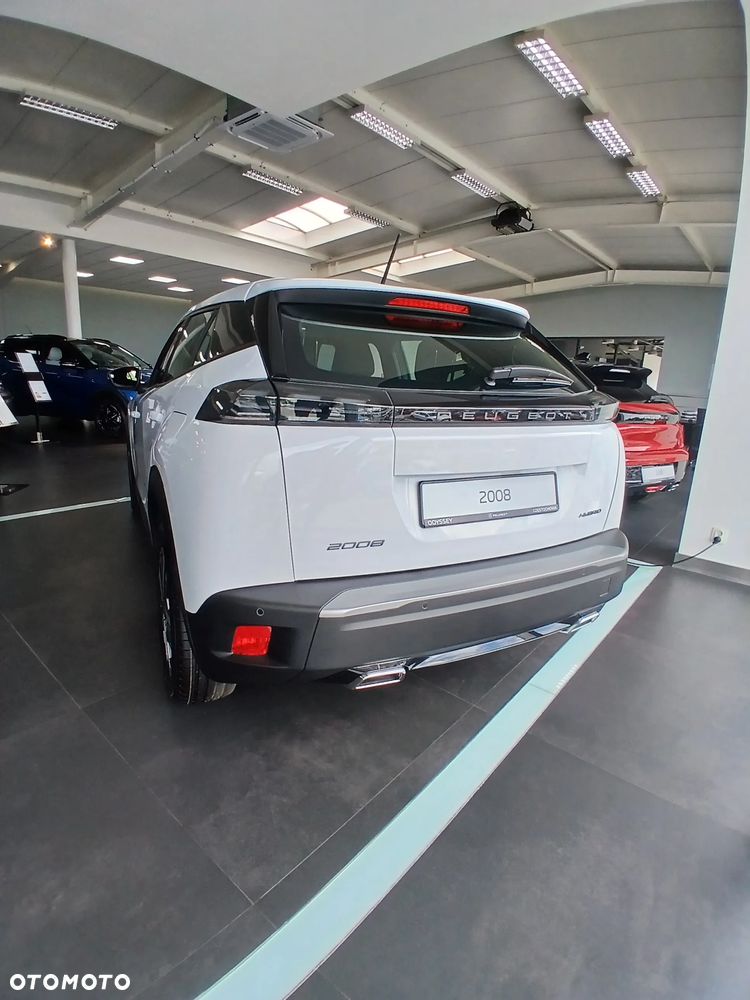 Peugeot 2008 PureTech mHEV Style e-DCS6 - 8