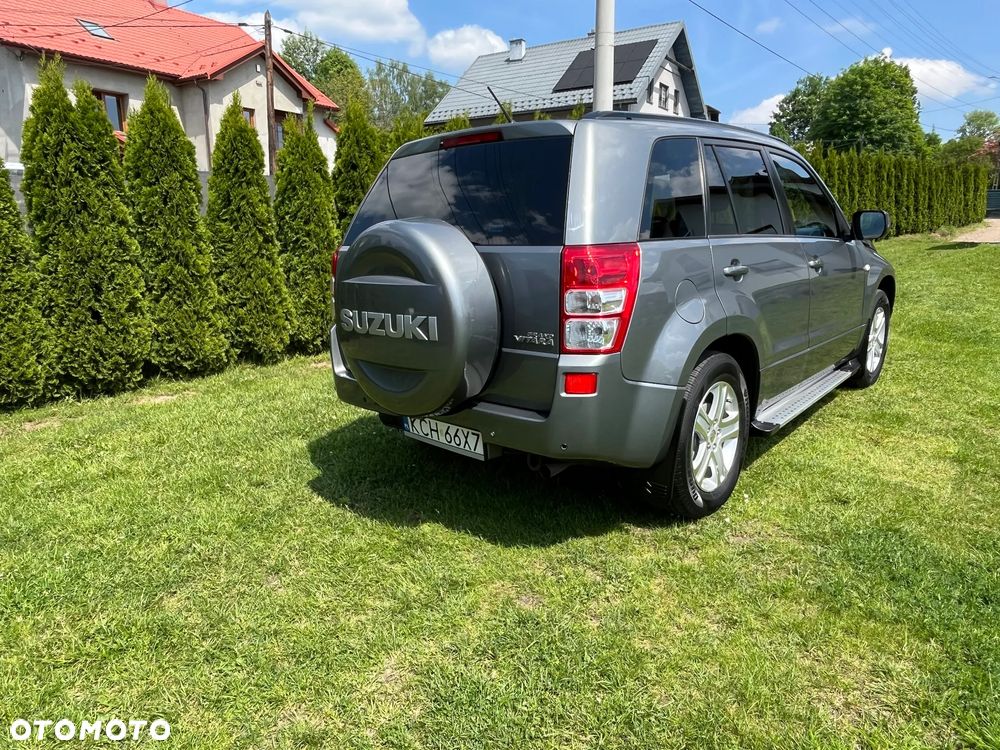 Suzuki Grand Vitara 2.0 De luxe - 4