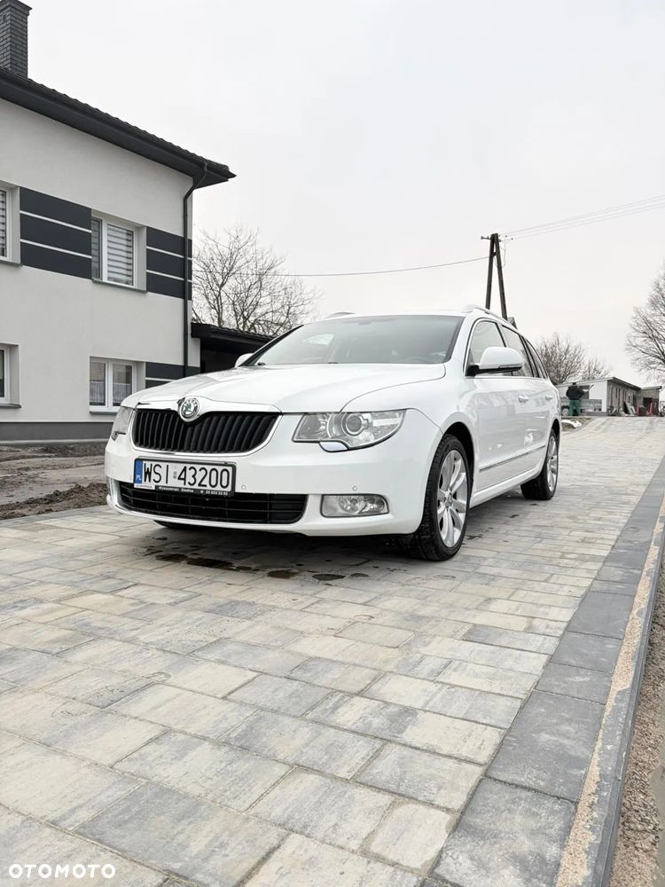 Skoda Superb 2.0 TDI Exclusive - 1