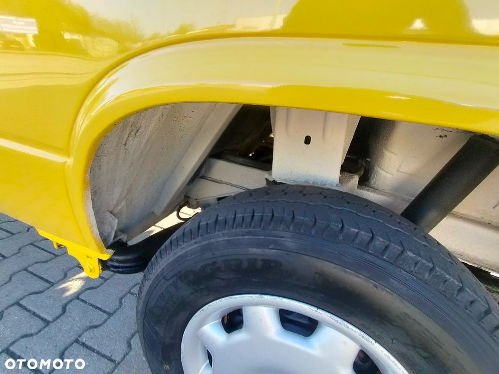 Volkswagen Transporter - 21