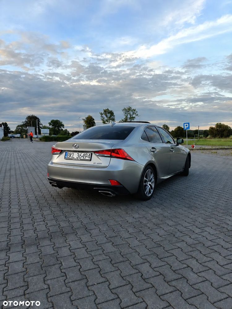 Lexus IS 200t / 300 Prestige - 7