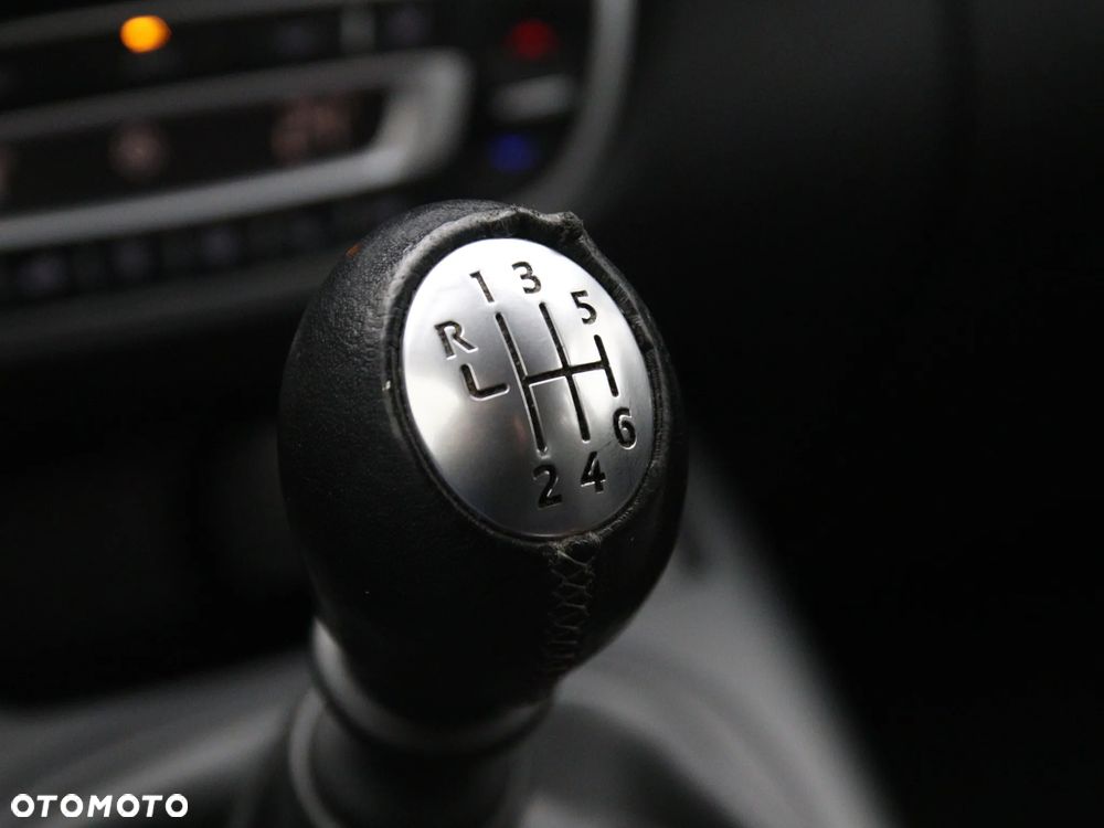 Renault Scenic Energy dCi 110 S&S Expression - 31