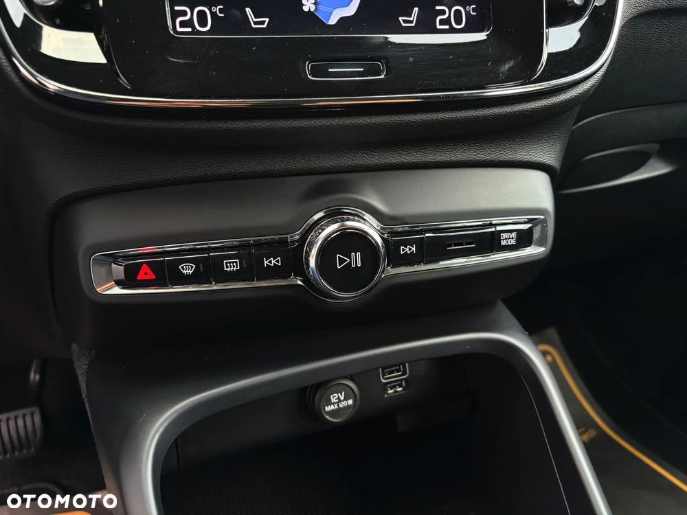 Volvo XC 40 - 28