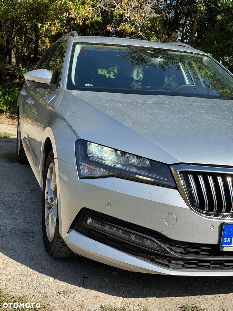 Skoda Superb 2.0 TDI SCR Ambition DSG - 32