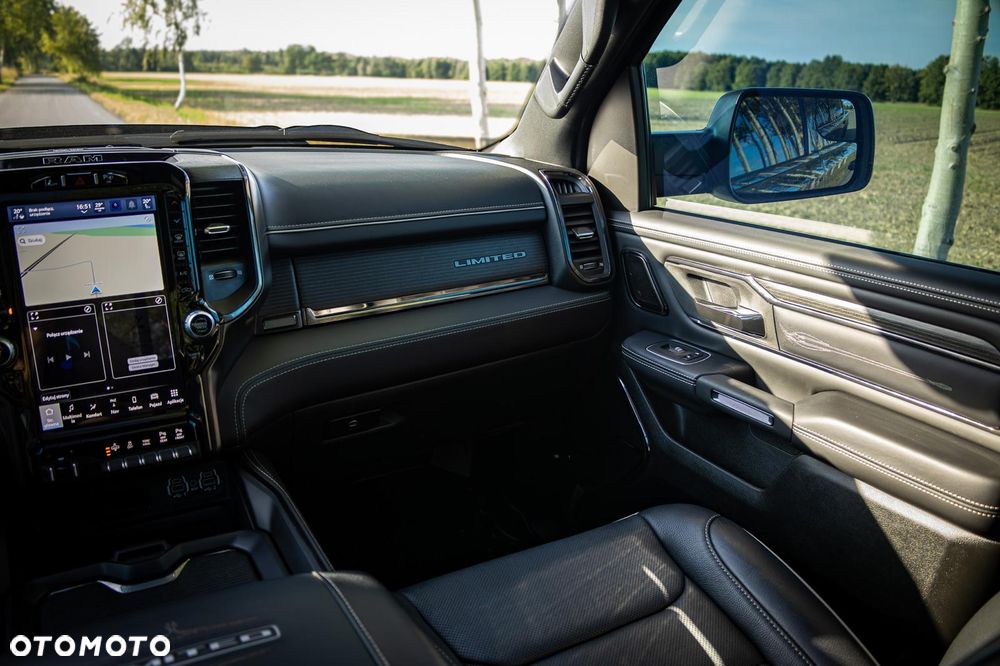 RAM 1500 - 10