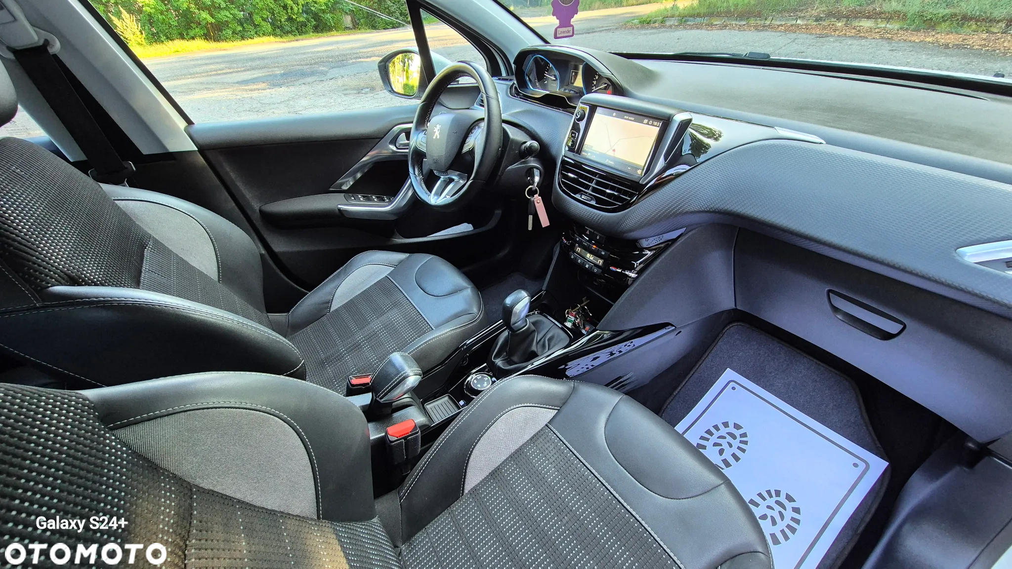 Peugeot 2008 1.6 BlueHDi Allure - 14