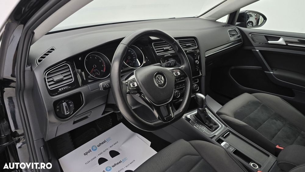 Volkswagen Golf - 13