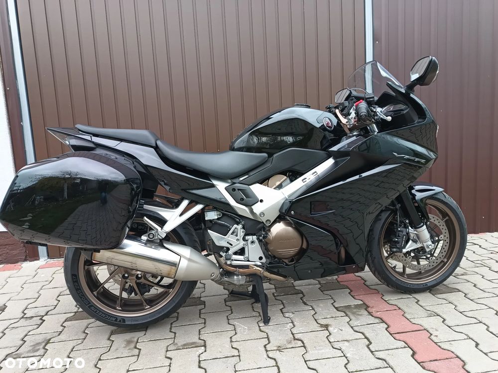 Honda VFR - 5