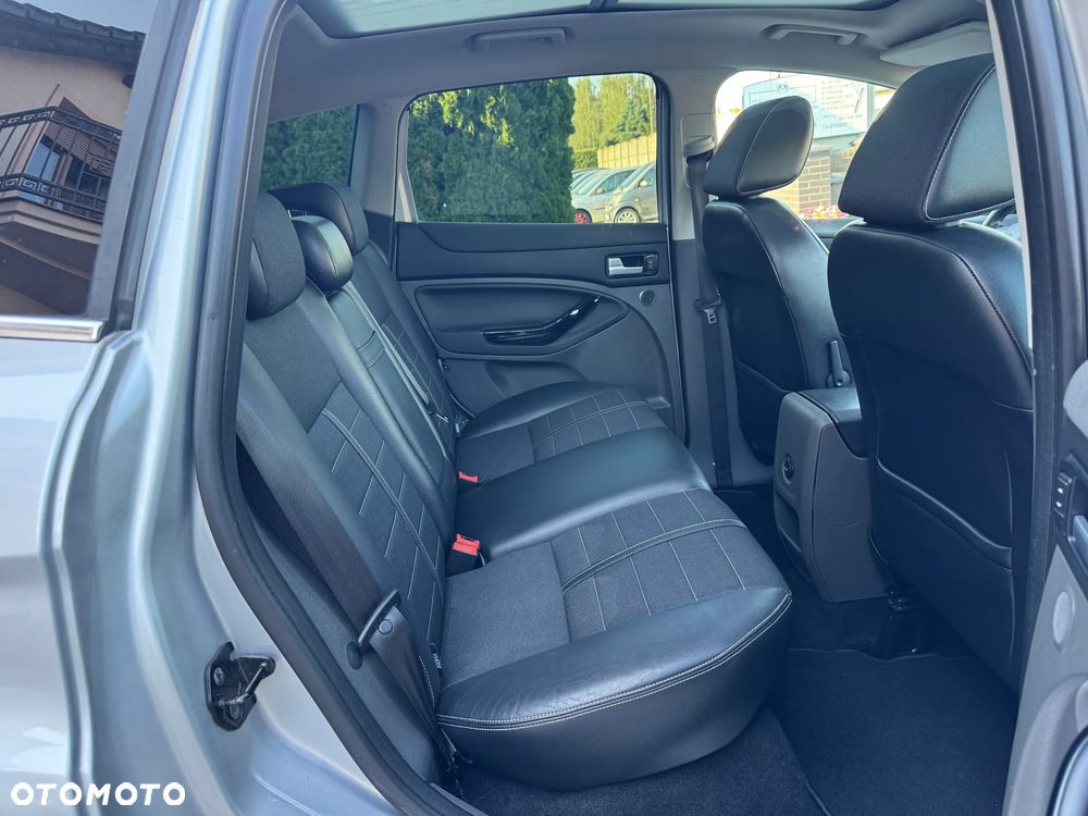 Ford Kuga 2.0 TDCi 4x4 Individual - 33