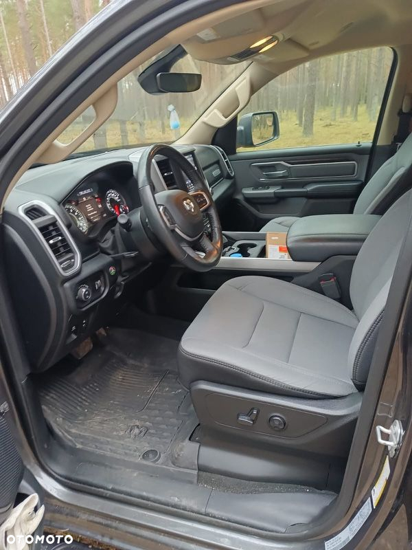 Dodge RAM 1500 5.7 4x4 - 8
