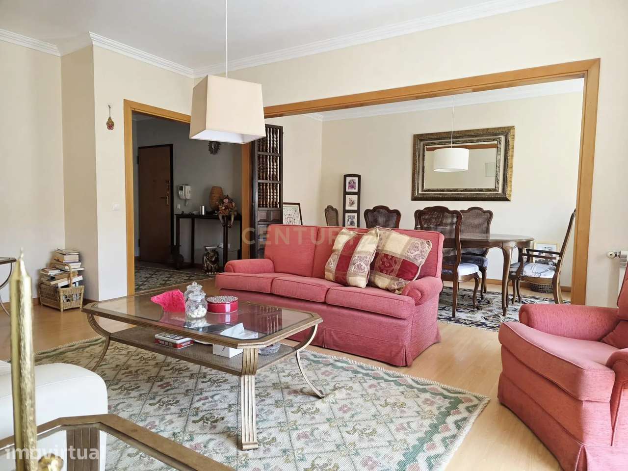 Apartamento T4 com Parqueamento, nas Caldas da Rainha - Grande imagem: 2/40