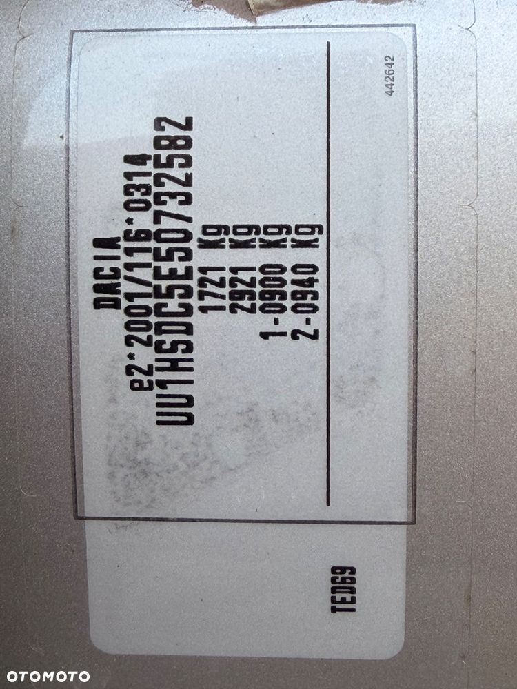 Dacia Duster 1.6 Laureate Euro5 - 13