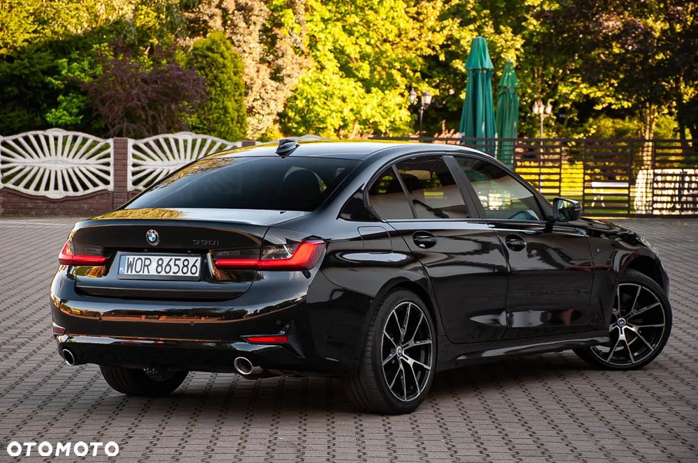 BMW Seria 3 330i Sport Line sport - 6