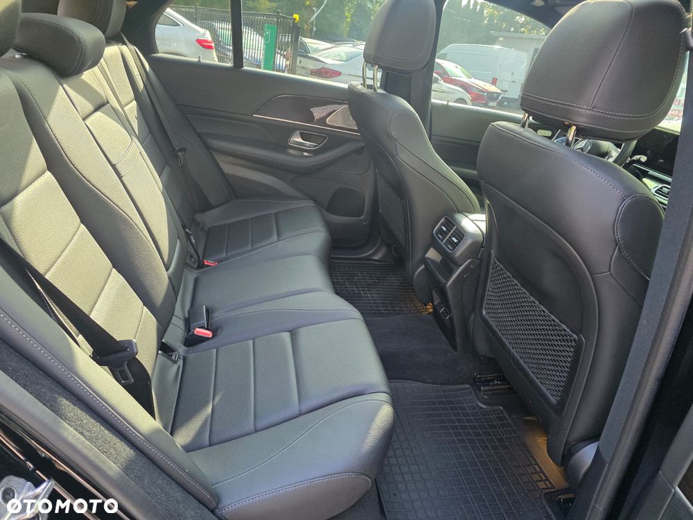 Mercedes-Benz GLE - 29