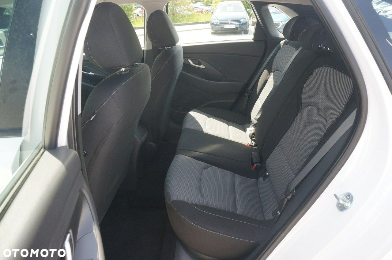 Hyundai i30 - 24