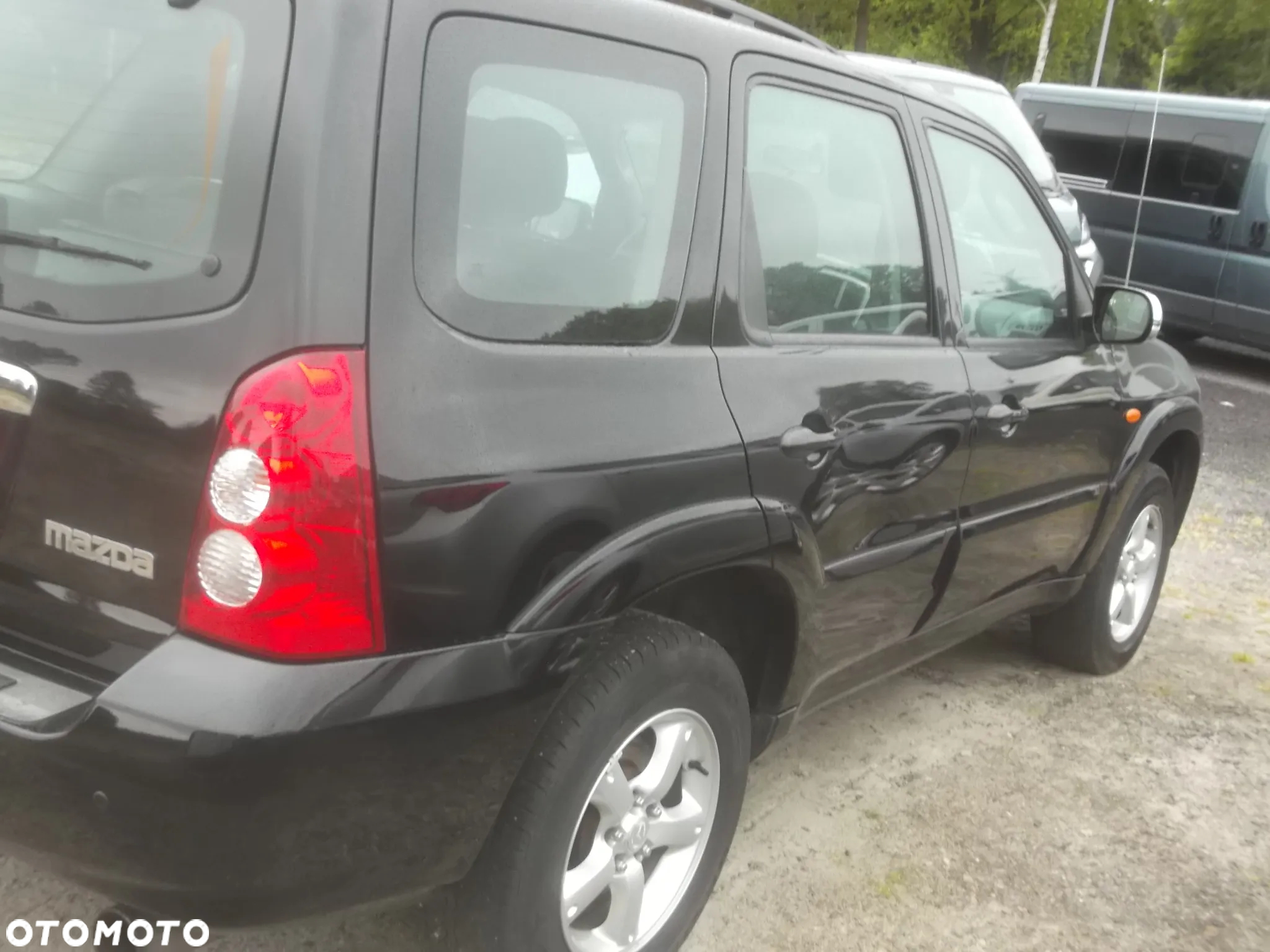 MAZDA TRIBUTE ZAWIAS SZYBY TYLNEJ oryginal czesci europa - 2