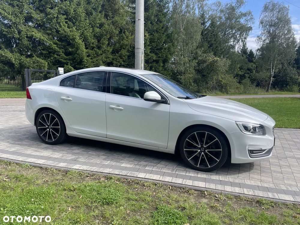 Volvo S60 T5 Drive-E R-Design Summum - 3