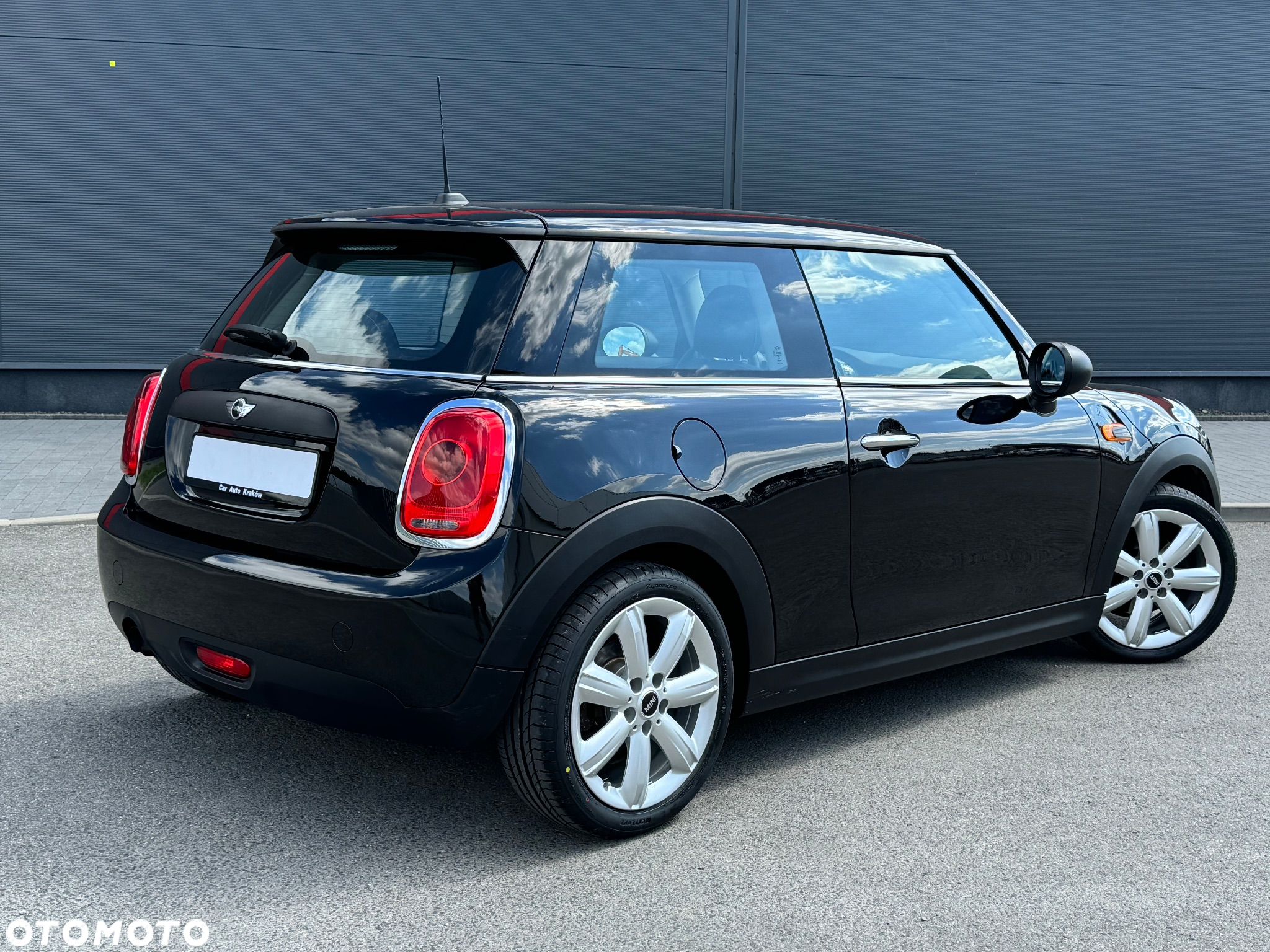 MINI ONE Standard - 3