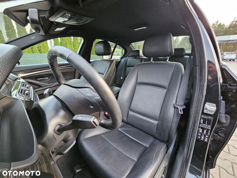 BMW Seria 5 520d xDrive Luxury Line - 25