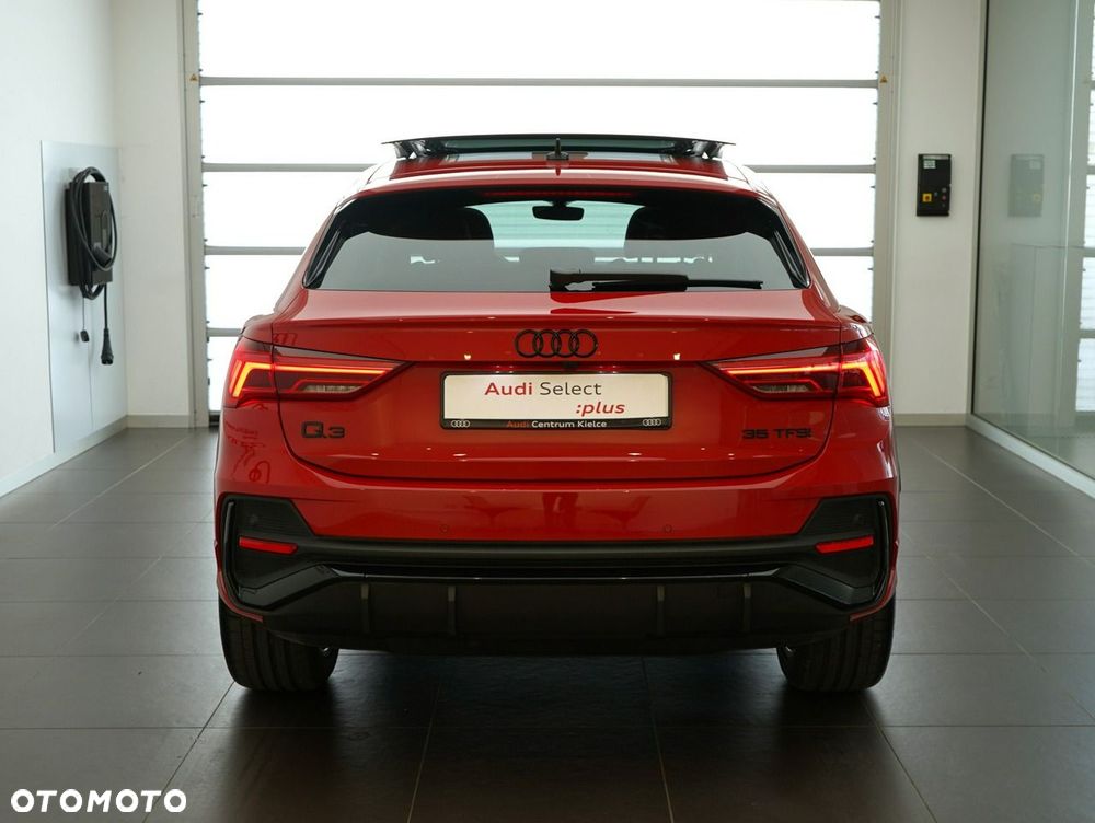 Audi Q3 Sportback - 4