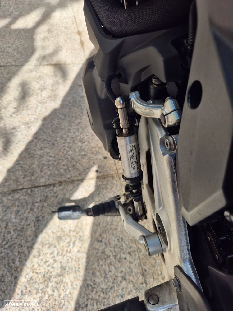 BMW F 900 R BMW QuickShifter Pro, Dynamic ESA - 14