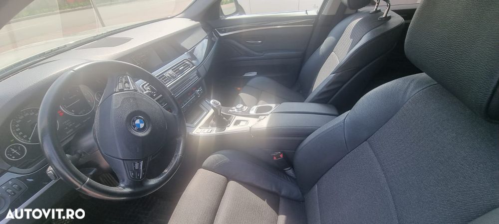 BMW Seria 5 520d - 7