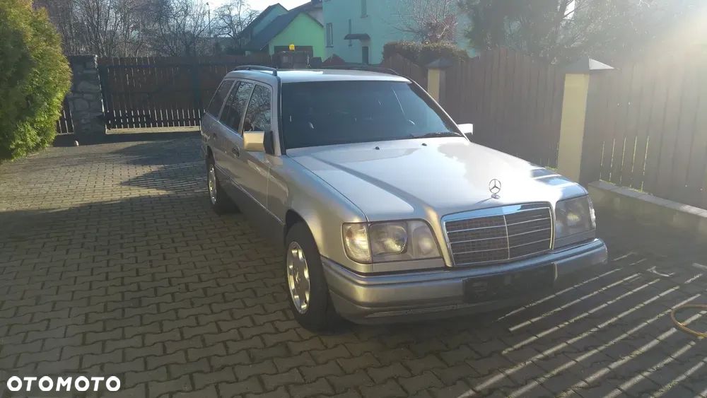 Mercedes-Benz Klasa E - 1