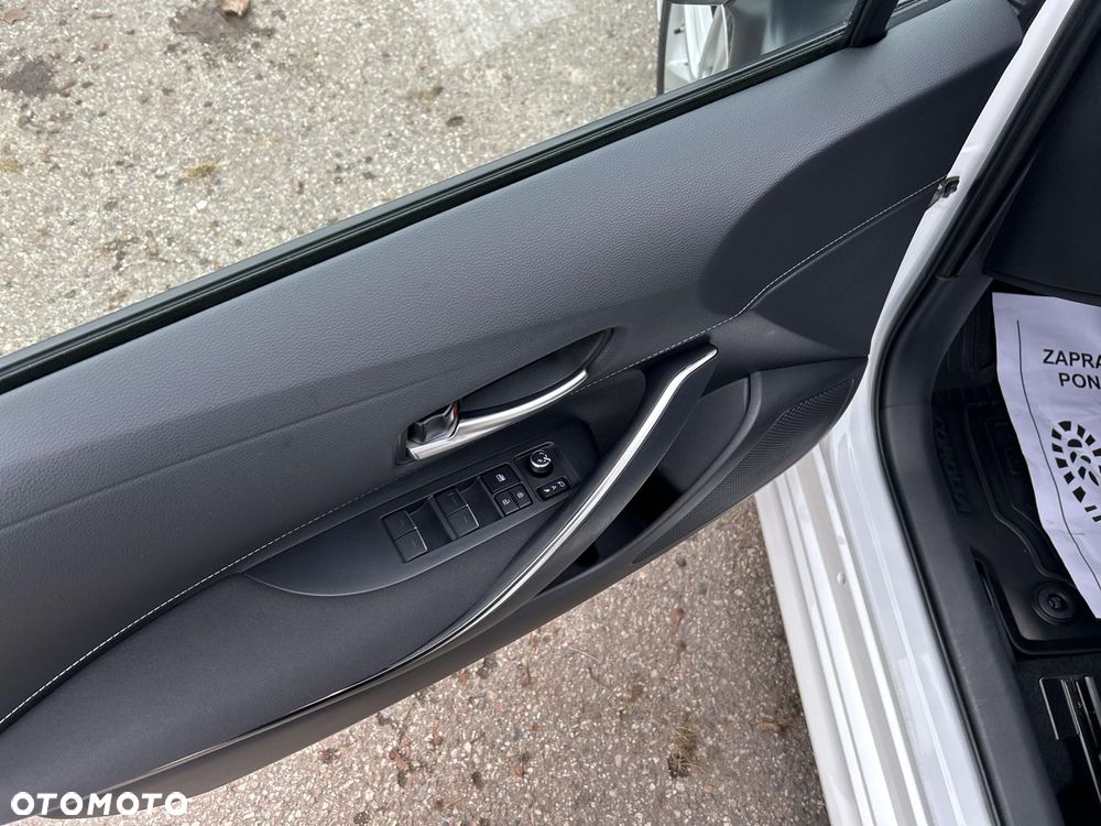 Toyota Corolla 2.0 Hybrid Comfort - 9