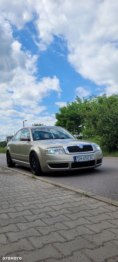 Skoda Superb 1.8T Elegance - 1