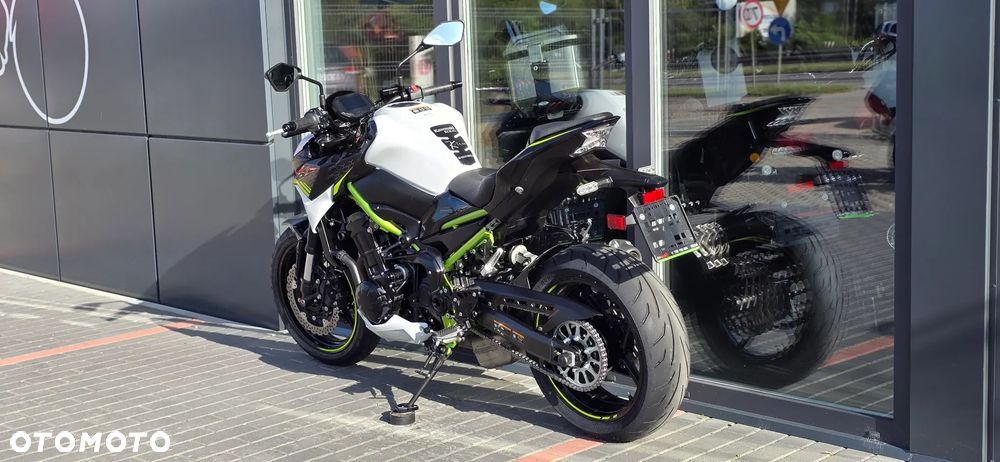 Kawasaki Z 900 - 25