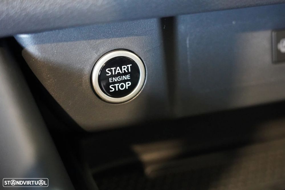 Nissan Qashqai 1.3 DIG-T N-Connecta LED+TT+SKY - 18