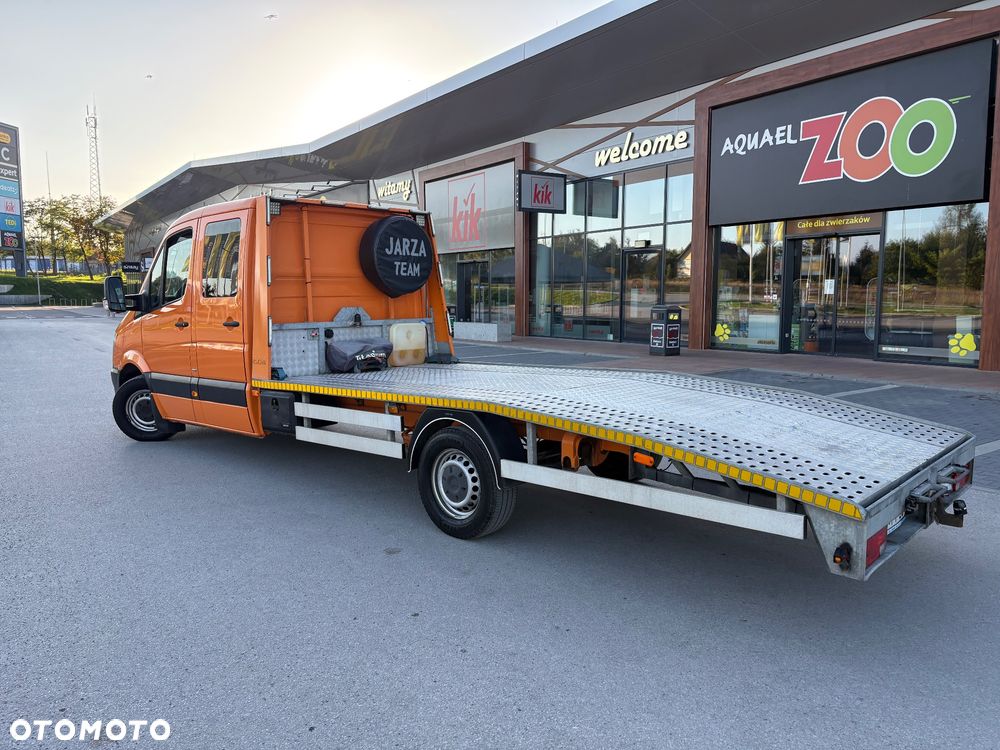 Mercedes-Benz Sprinter - 12