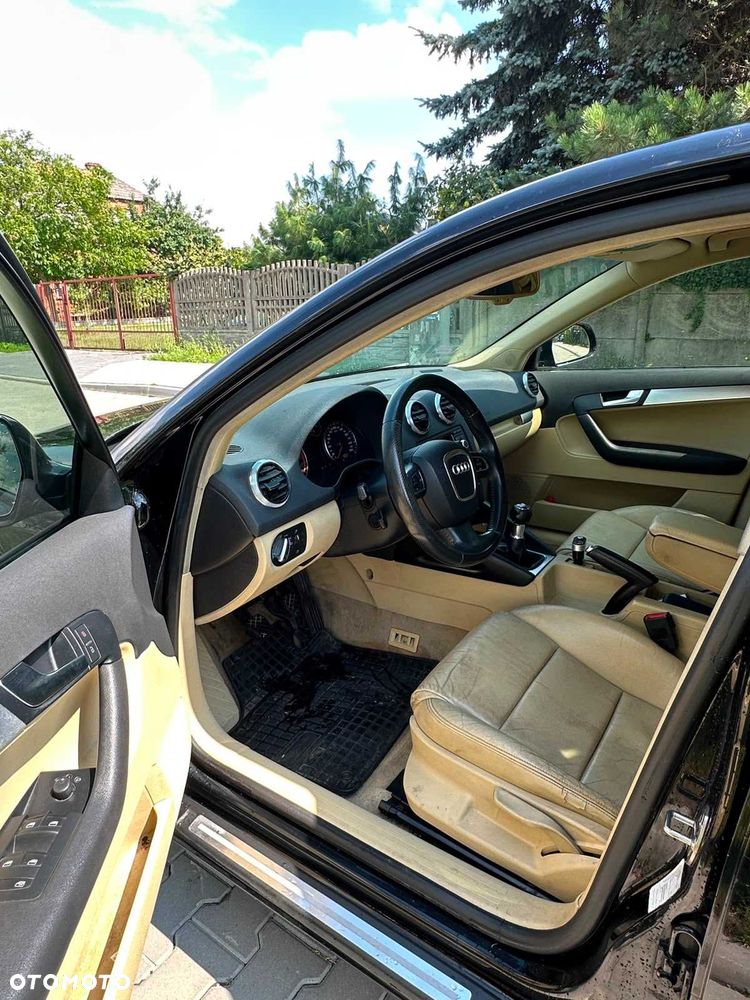 Audi A3 Sportback - 2