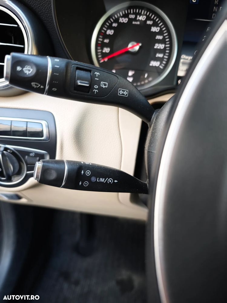 Mercedes-Benz GLC 250 d 4MATIC 9G-TRONIC - 23