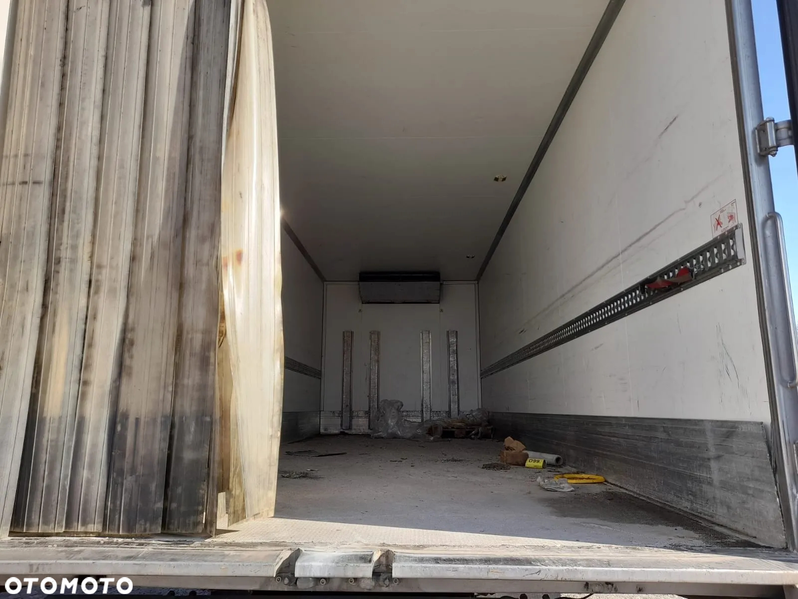 Kontener izoterma zabudowa Mercedes 7,45x2,6x2,65m - 6