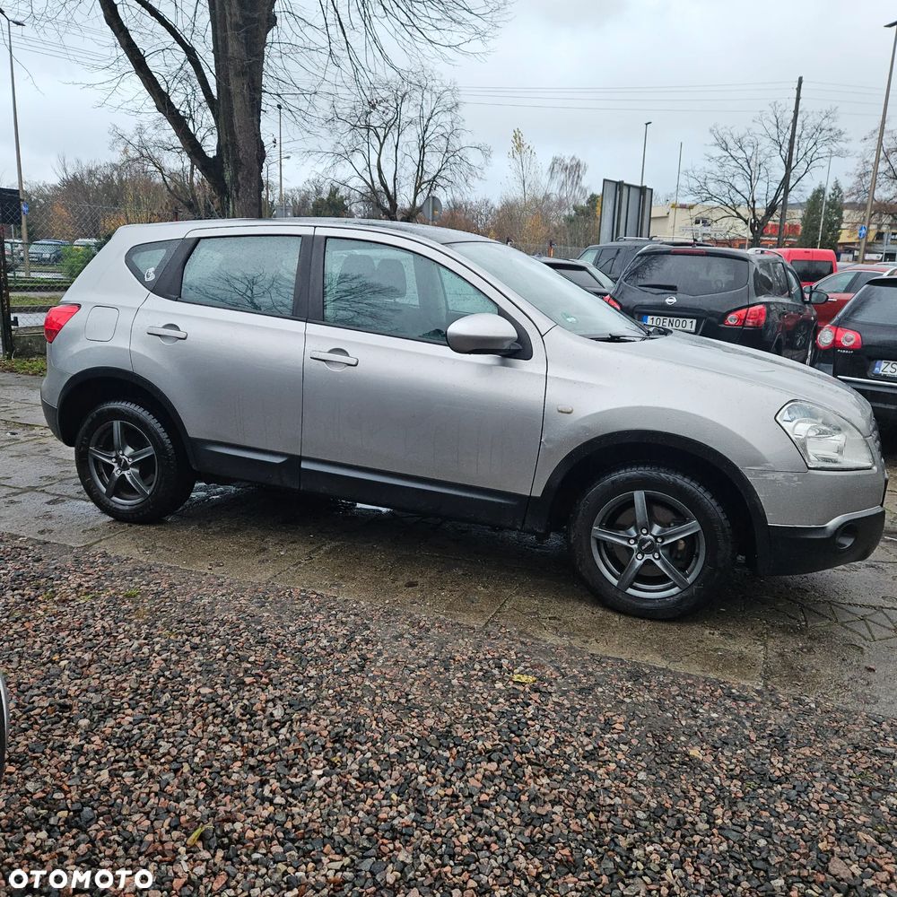 Nissan Qashqai 1.6 visia - 4