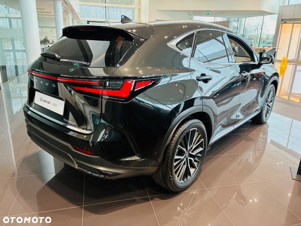 Lexus NX 350h Omotenashi AWD - 9