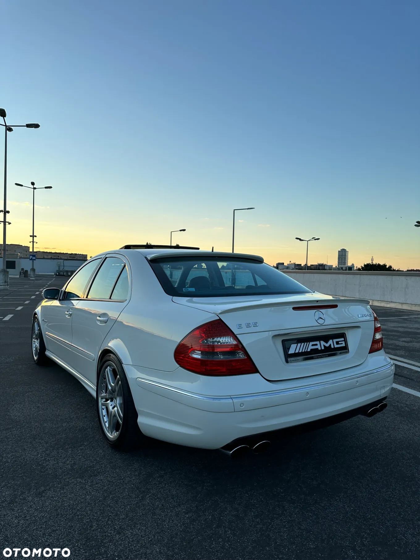 Mercedes-Benz Klasa E 55 AMG - 5