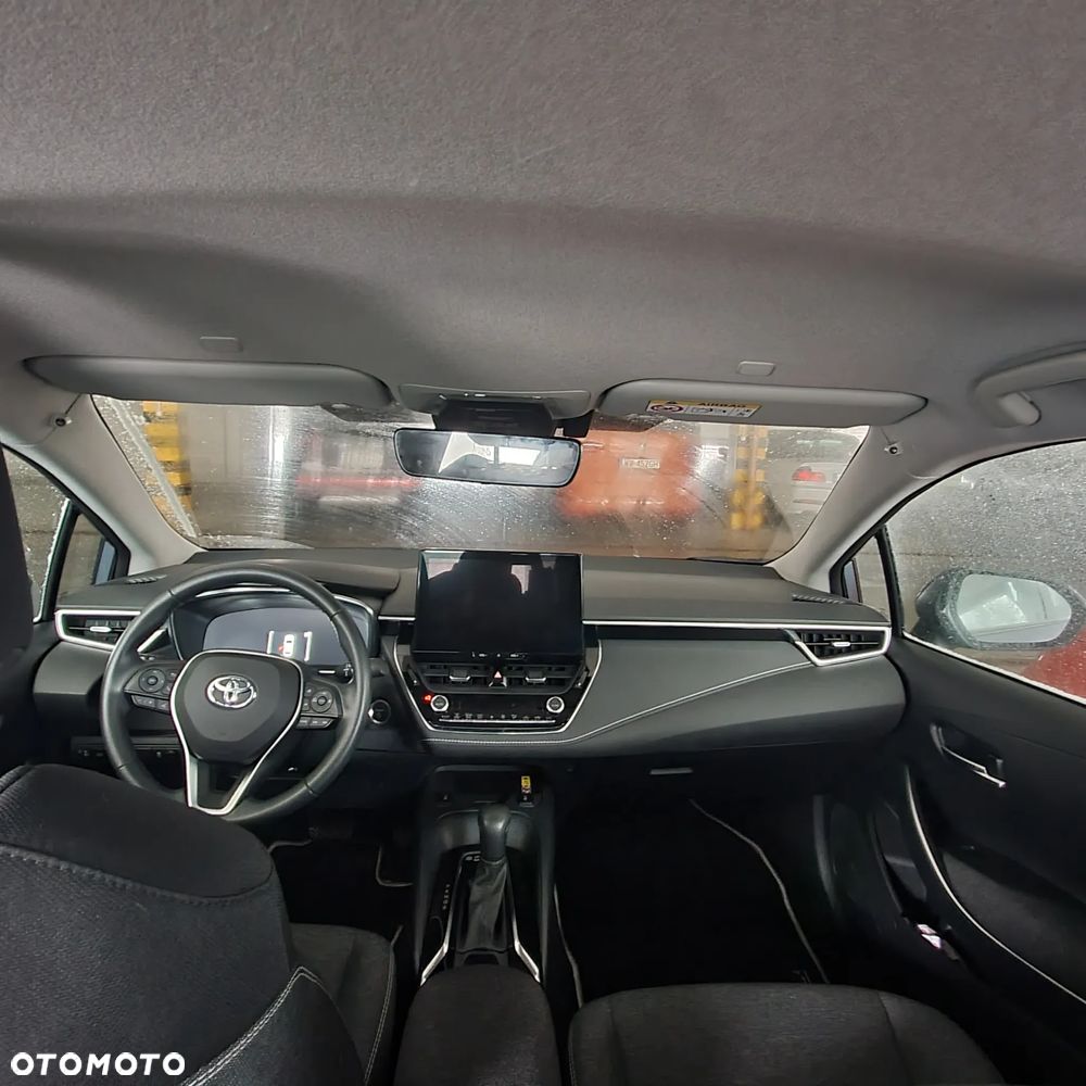 Toyota Corolla 1.8 Hybrid Comfort - 16
