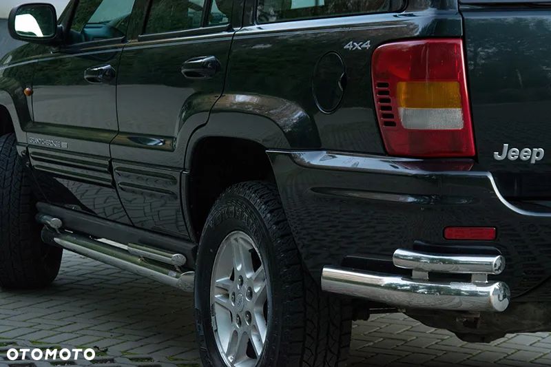 Jeep Grand Cherokee - 12