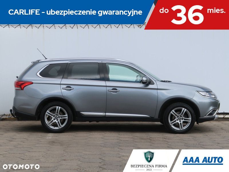 Mitsubishi Outlander - 8