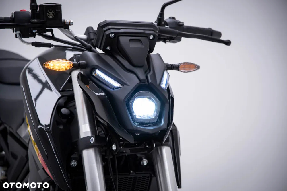 VOGE R125 - 11