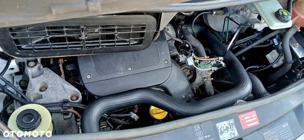 Renault Trafic - 21