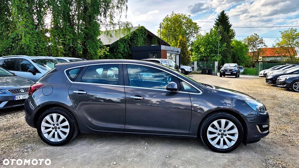 Opel Astra 1.4 Turbo Cosmo - 10