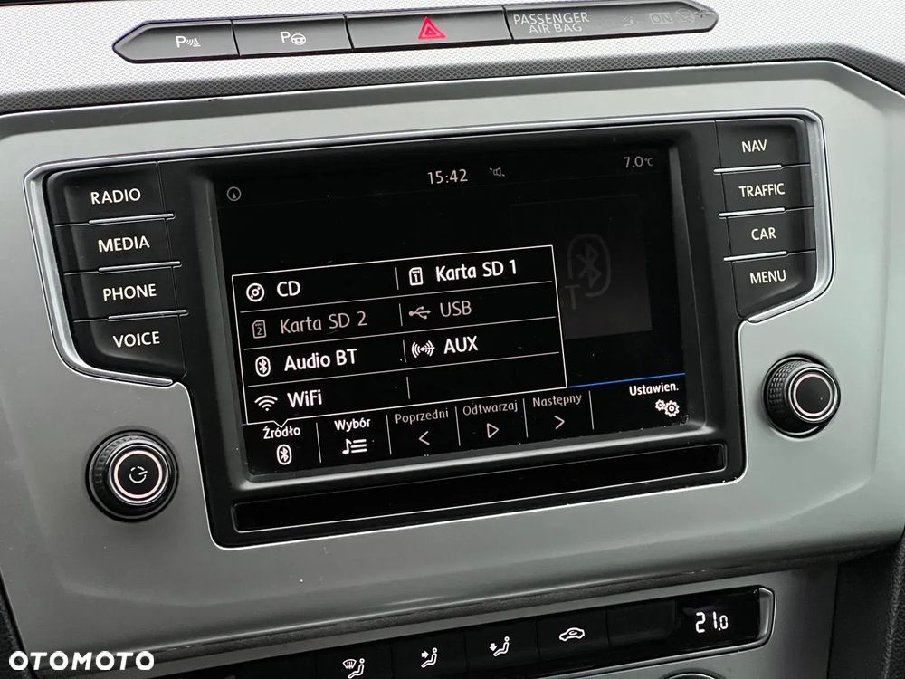 Volkswagen Passat 1.6 TDI SCR DSG - 26