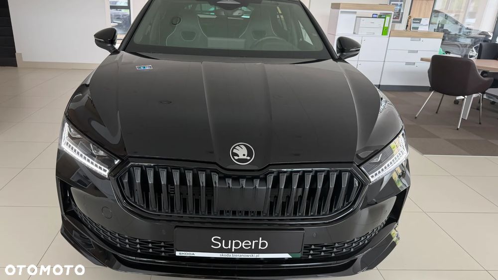 Skoda Superb 2.0 TSI Sportline DSG - 4